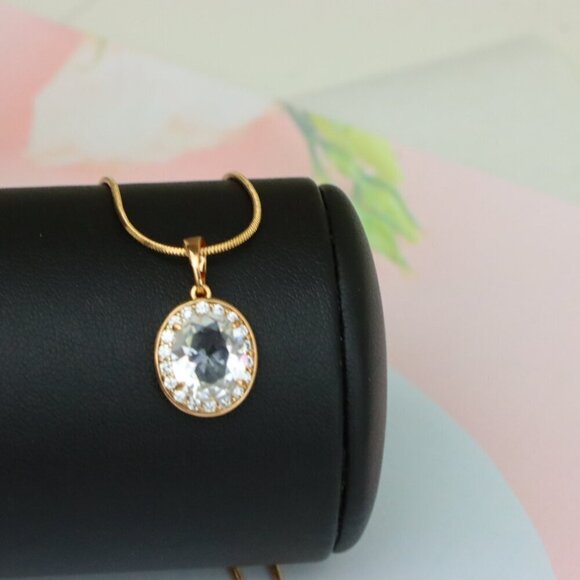 "Oval White Pendant with Crystal Halo in Elegant Rose Gold Plating, XPPT1621 - Picture 3 of 13